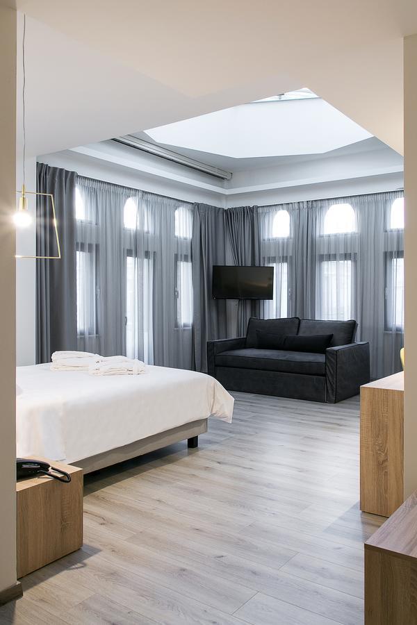 Superior One Boutique Hotel Thessaloniki Exterior photo
